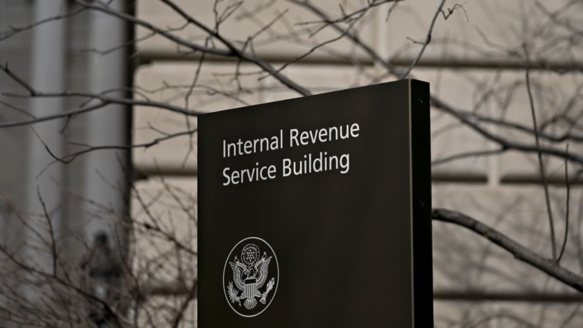 How to change address with IRS