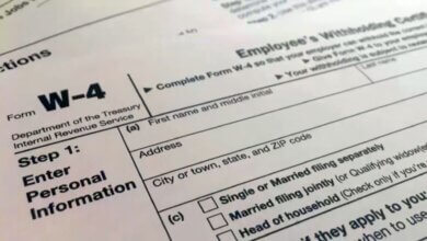 How to Fill Out a W-4 Form in