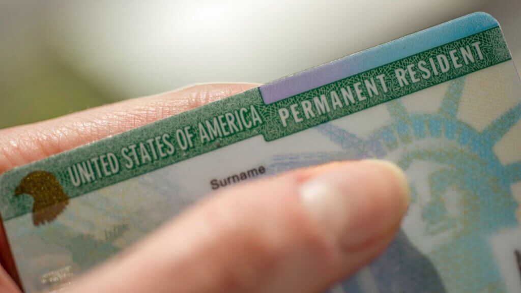 Can H1B Apply for Green Card